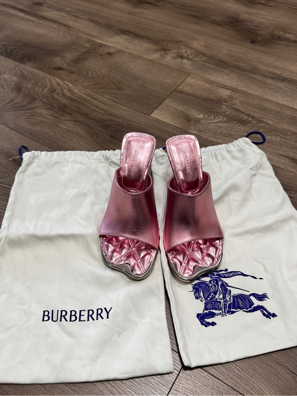 Burberry Leather Duck High Miles